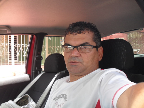LIDER COMUNITÁRIO DO CONJUNTO AERO RANCHO SETOR 5, POSSO NÃO SER O MELHOR MAS, PROCURO SER SEMPRE MERECEDOR DE ELOGIOS EM TUDO Q FAÇO.