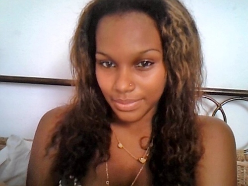 wamel cayennne 
On choisi pas sa famille mais on choisi ses amis. #TeamLunatique ♥ Follow me `Un amour qui rend fou ..♥