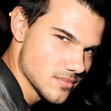 LaHalderSonDier's profile picture. hi-ya!!!!!!!!!!!!!!! i luv Taylor Lautner press the follow button u know u want to :)))))) bigg sis @ang3lnd3mon
