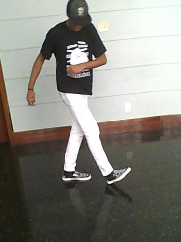 Ex - @rafah_laion ... Sou Sonhador , #Skatista , #FreeStep Sempre , Timido , Divertido , Fasso Videos pro #Youtube Se gostou Segue :D