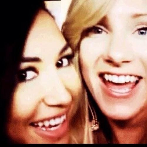 jbmiam's profile picture. I am Jasmine. Im a gleek and directioner. ♥ Follow me please ♥