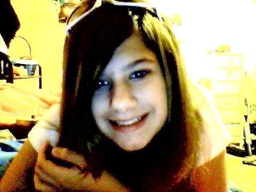 Hey! Im Marie,November 10 1999 Thats my Birthday,Im Big Fans Of @CodySimpson, @greysonchance, @Justinbieber.And I Very Hope-CodySimpson Followback me!! Thanks.
