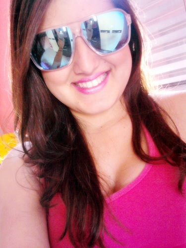a antiga @VemcomaDeiia_ (: