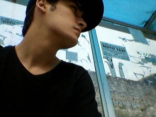 • Segue? sigo devolta •
http://t.co/yVE3Cz5Q
Ronippp@hotmail.com
