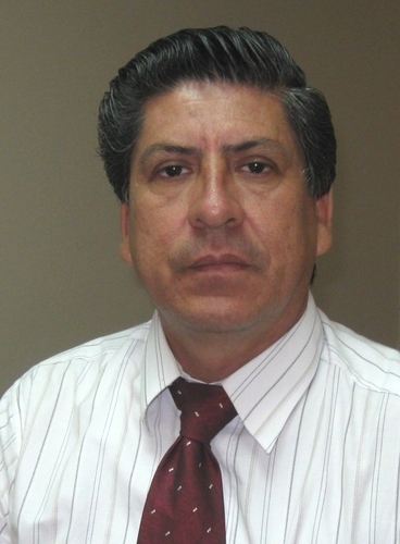 Nacio en Guayaquil el 6 de Diciembre de 1958
Vive en Milagro desde 1971, casado y tiene 2 hijos.