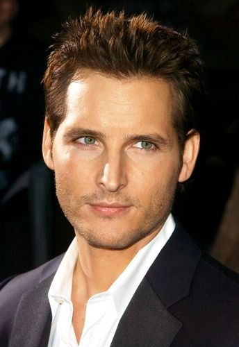 Blunt, kinky, opinionated, and down right dangerous at times. This is where the PM for @VolterrasDoctor resides. #OOC