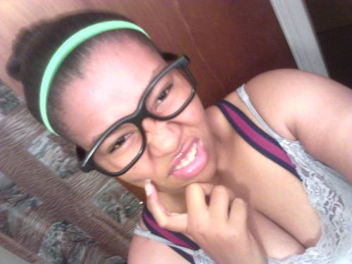 Go Follow MY Other Twitter Account @TweetOnThisD .. & Follow Me On Instagram @ThePRETTIEST_One ♥ .
