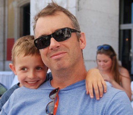 US expat living in London, with past stops in Paris and Rome. Creative Director, husband, daddy to two amazing little boys, and road, MTB and cyclocrosser.