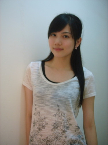 สาวไทย หน้าตาธรรมดาๆ คนหนึ่งเจ้าค่ะ