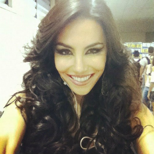 Gosto de Ser Rebelde é minha Nação e Orgulho Amo ser a carla em rebelde Sou Rebelde e vc? ♥♥