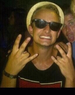 Young, Livin`, Music & Sports Lover. The Only Dude Without A Nickname.