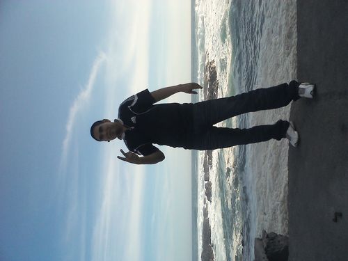 hola soy un joven d 27 años y m gusta conoser gent q le guste pasarlo bien y disfrutar d la vida