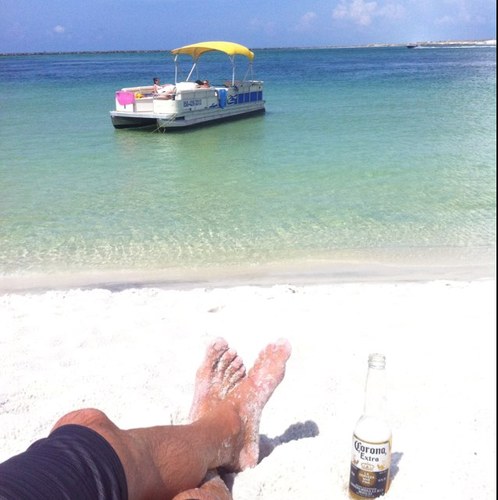 DocksideWS's profile picture. The best parasailing in Destin experience, pontoon boat rentals, fishing boat rentals, jet ski rentals, dolphin tours, and double-decker pontoon rentals!