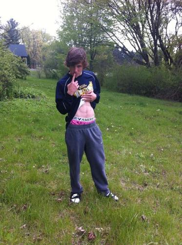 Joshwill1095's profile picture. im gonna miss hollywood