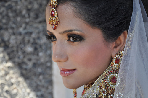 Stunning bridal makeup and hair for your wedding :)