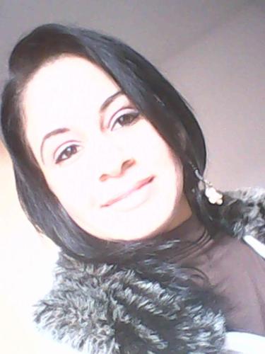 Posso não ser a pessoa certa para você, mas farei a coisa certa para te ter.
Quero ser aquilo que vai te surpreender e nem você vai entender.