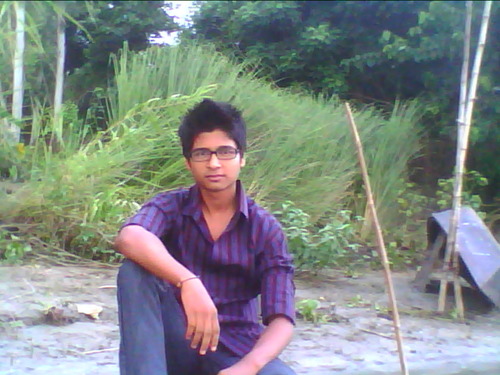 I`m a animator , graphic designer, computer-programer  & singer.
