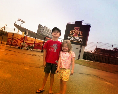 tk027's profile picture. 