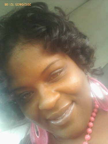 platform artist, lead educator and hairstylist who specializes in healthy hair.