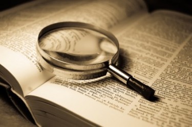 Professional Freelance Proofreading, Copy Editing, Translation services (French/English). All media: print, web, video. Also offers voice-over talent in French