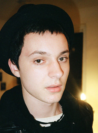 hardyturdy's profile picture. мамо, купи мені хардстайл.