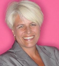 Labyrinthoss's profile picture. Ben je grip op je leven kwijt? Door een verlies,stress of angst? Ik begeleid je graag om weer grip te krijgen. Therapeut - Trainer - Coach - EMDR MP.