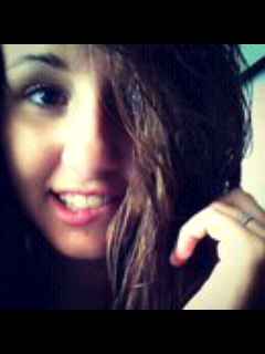 (female, 14)american football player(lions,niners). 'se il football americano è uno sport maschile, sono nata del sesso sbagliato.' cyrus,lovato,bieber,jonas.