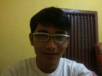 Simple dan berani mengungkapkan menurut saya itu salah dan membenarkan dari kesalahan tersebut