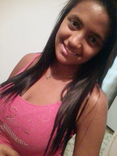 eu sou linda e jaeras, a @_jooyfernandes é minha melhor e acabo *-*