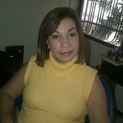 limamariap's profile picture. Hola soy María Lima, de profesión Abogada. Me gusta leer cosas interesantes, soy de poco escribir. Amo mi trabajo y la lealtad de los míos.