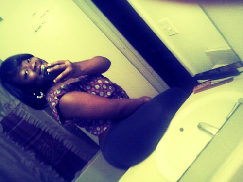 18 Yearss Young! My Name Is Lamonica For You Lurkers That Dont Know . lmao' Ummm , Just Follow Me ツ