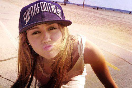 Amo a @MileyCyrus! La Amo Digan lo que digan de ella no me importa!