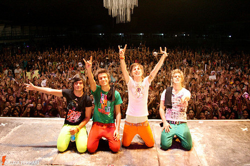 Restart vai ficar na história de nossos corações, hoje e sempre. // Desde 25/02/2012 //
Donna: @by__Koo.