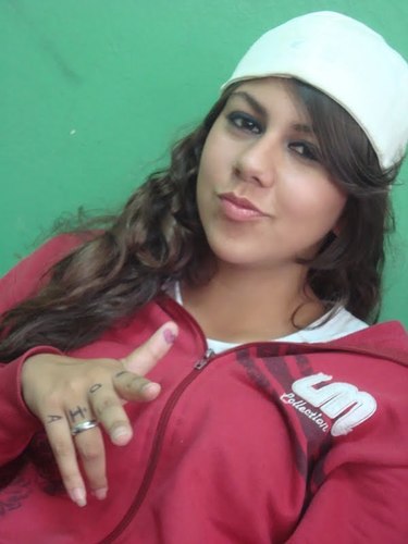Fée eem Deeus ♫ // Priima daa @dafne_paola &&' siisteer daa @_IsabelaBugatti... Follow - me ?