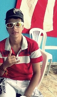 19 anos, maloqueiro, rubro-negro, amante do Rap, orgulhoso, revoltado e sem-vergonha. 
http://t.co/HBTdKvwV4l