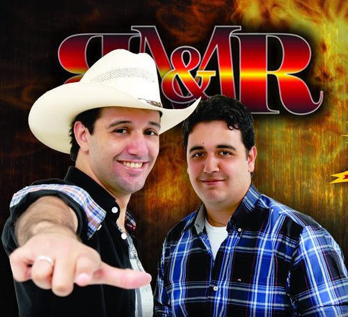 Irmãos, compositores e cantores.
Contato p/ Shows: (41) 3621-1398 / 9854-8081 http://t.co/5xSQjPhnEj