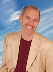 Six figure business growth coach for entrepreneurs and small business owners, copywriter and internet marketer. Also sailor, runner, father & teleseminar host.