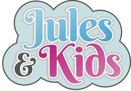 Mama van Lana & Noah. Freelance redacteur en eigenaar van Jules&Kids. De online outlet van baby- en kindermerkkleding.