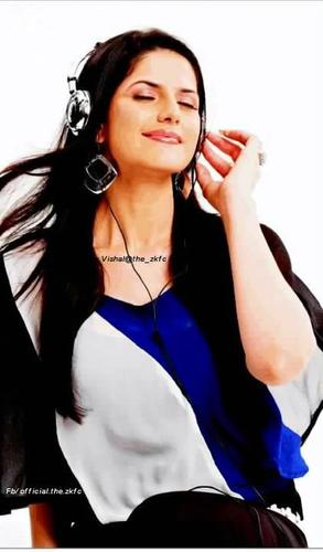 RakshaMathur's profile picture. hi my name is raksha n i luv myself