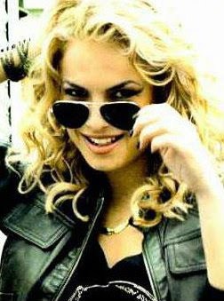 @Lua_Blanco e @Aguiarthur vcs sao tudo na minha vida , sem vcs nao sou niguem te amo mais que tudo nesse mundo! ♥♥♥♥