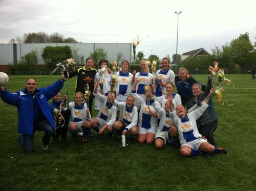 DSVPVR1's profile picture. 1e vrouwenteam van DSVP, speelt in 2e klasse, traint op maandag en woensdag van 20.15-21.30 uur