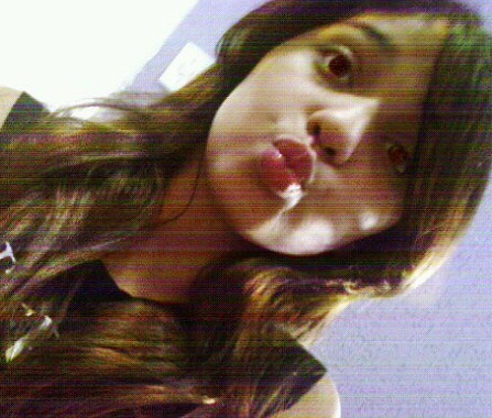 Pra que ler issuh?
Não é mais fácil me
seguir logoh?
Dai vuxê me conhece
pelos meus posts!
Não se preocupe, sempre estarei twittando! :p
Me segue amore!