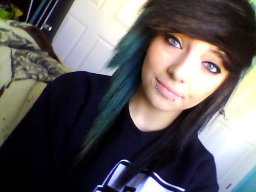 spend my time obsessing over bands and im mentally dating Danny Worsnop. yes my surname is ireland, however i am not actually from ireland. sorry to disappoint.