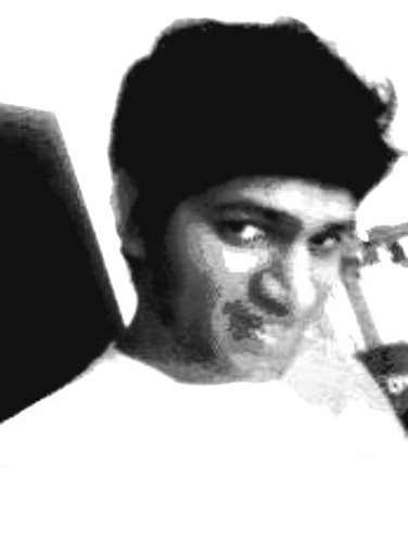 Theekshana_Ama's profile picture. When e world turns you back turn your back to e world :P