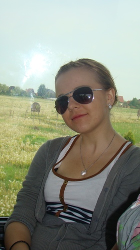 kama933's profile picture. 