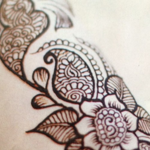 Henna & Mehndi Designer
Instantly Adds Glamor and Elegance
*******
For Availability & Booking contact,
07506 451727
kirannaz@live.com