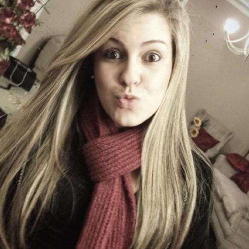 Há mil formas para sorrir Só uma para ser feliz  :)
http://t.co/P1DpnmEnK7