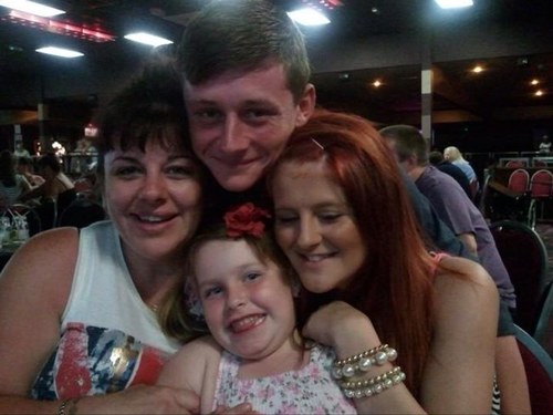 leehunt94's profile picture. 