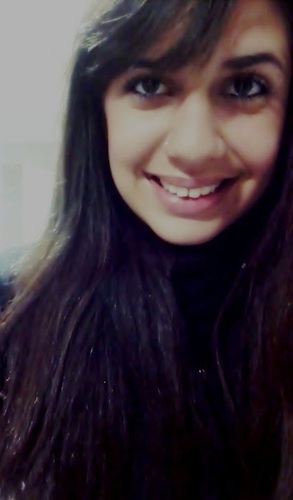 Meu cabelo , não e perfeito , não tenho as mais belas unhas , também não tenho um corpo perfeito. Eu sou assim e quem não gosta de mim foda-se FOLLOW-ME ? *´*