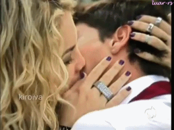 160 caracteres não conseguem resumir 1 ano de amor por vocês... e LuAr é até o fim.